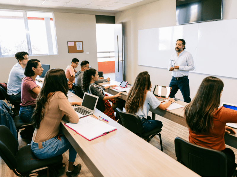 Classe de BTS MCO Fréjus